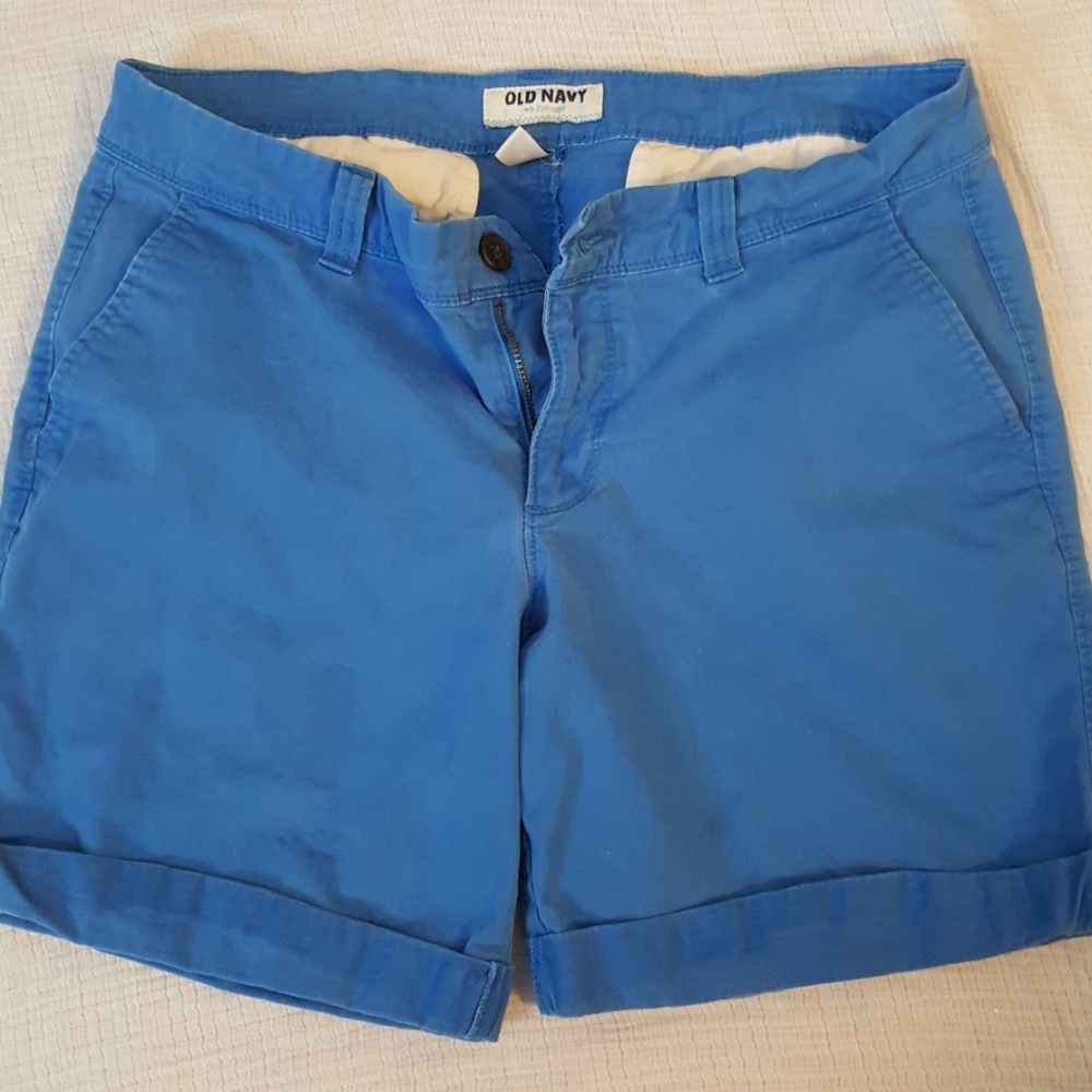 Old Navy blue bermudas